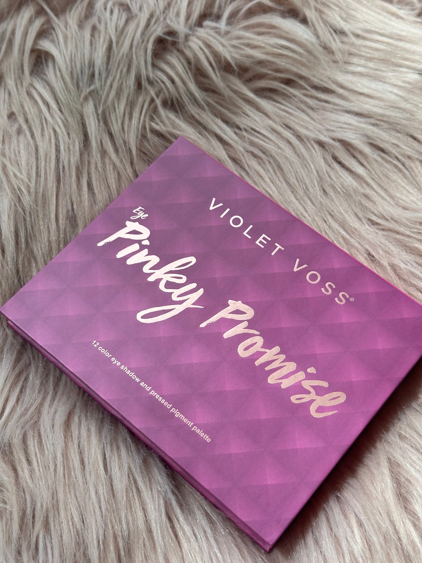 VIOLET VOSS EYE PINKY PROMISE